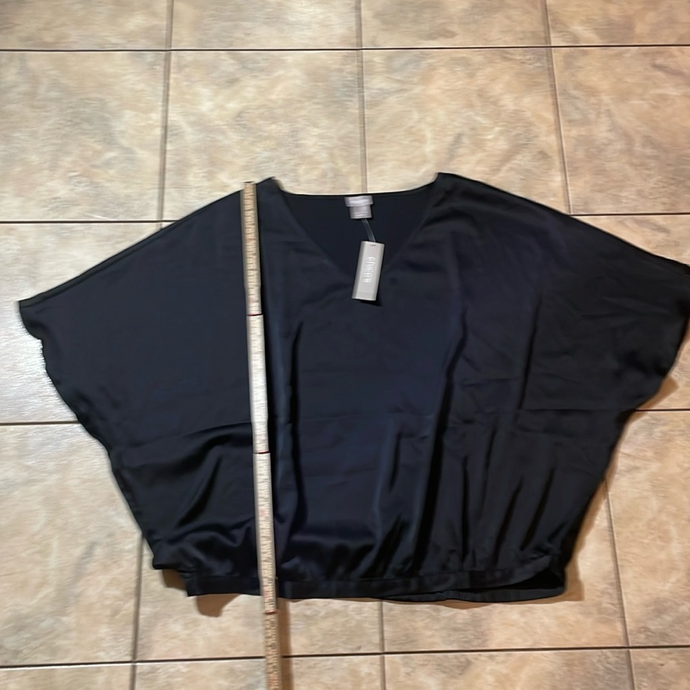 NWT Chicos, V-neck Dolman, pullover, three-quarter sleeve, fashion top in black